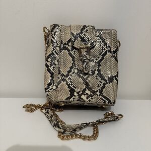 Masani Snake Print Pattern Faux Leather Gold Chain Crossbody Club Travel Animal
